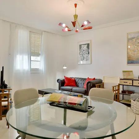 Centrum Con Parking Apartmán *